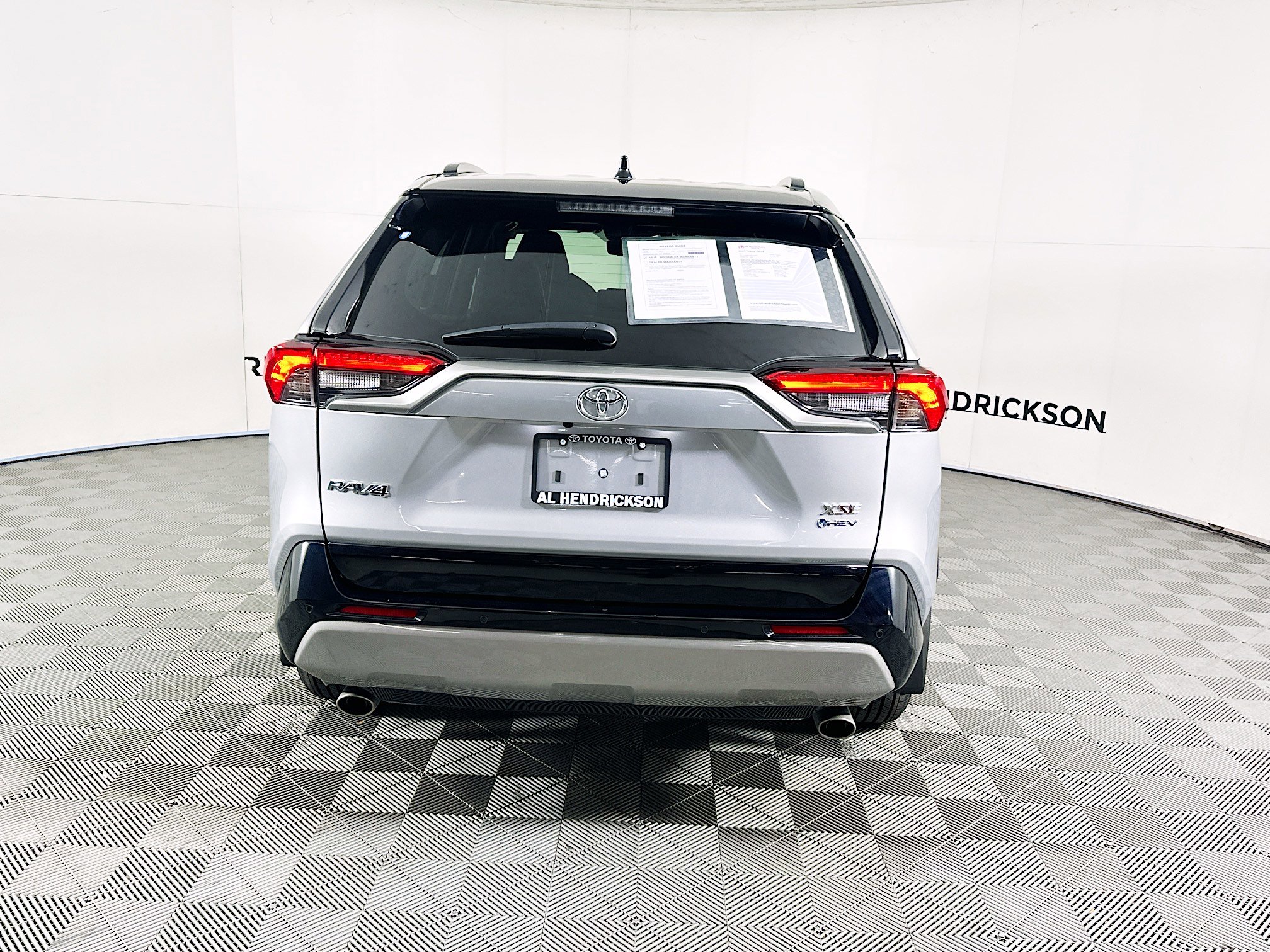 Used 2025 Toyota RAV4 XSE image 4