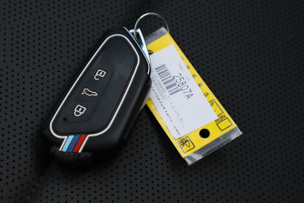 Used 2024 Volkswagen ID.4 S image 32