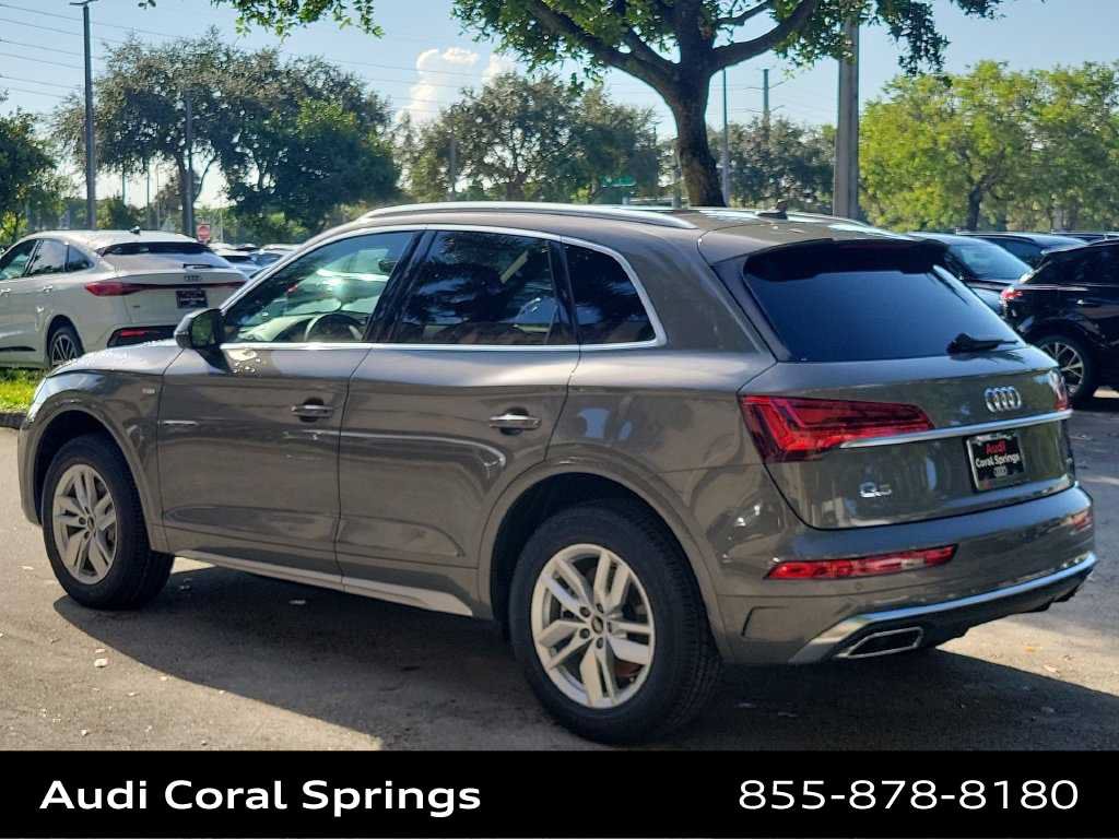 Used 2023 Audi Q5 2.0T Premium w/ Convenience Package AWD/4WD image 12
