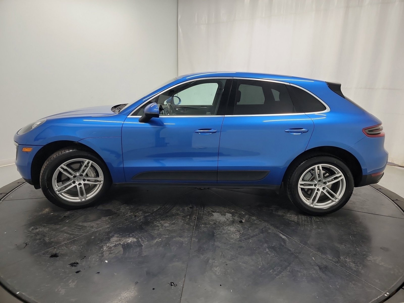 Used 2016 Porsche Macan S image 4