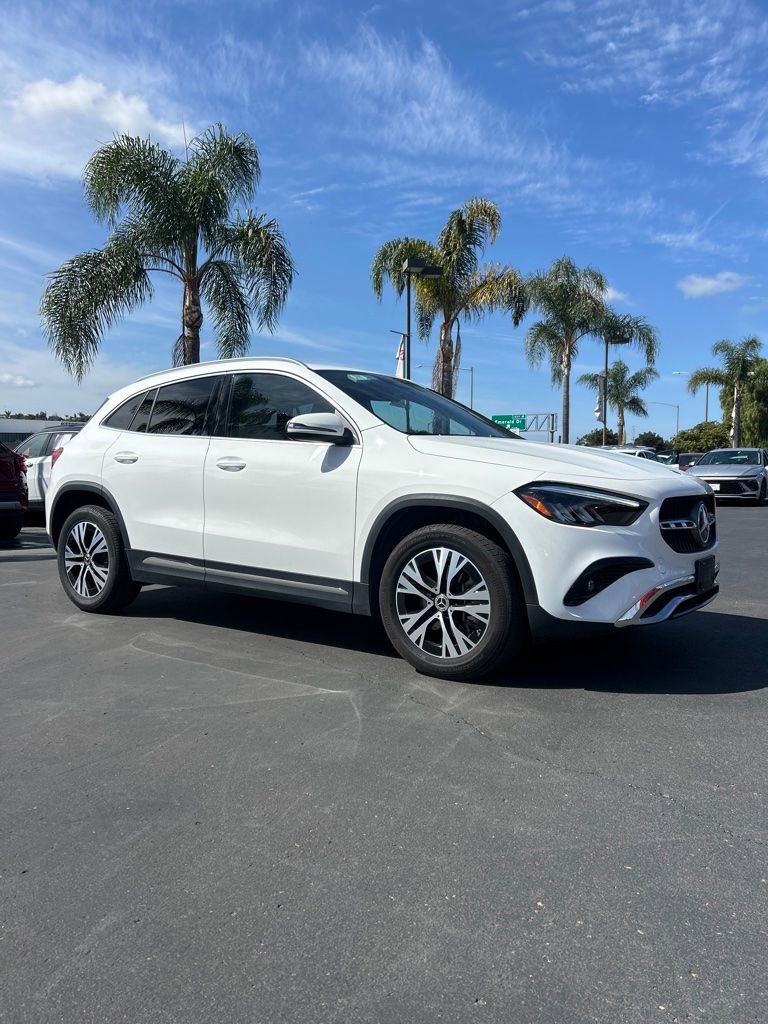 Used 2025 Mercedes-Benz GLA 250 4MATIC image 5