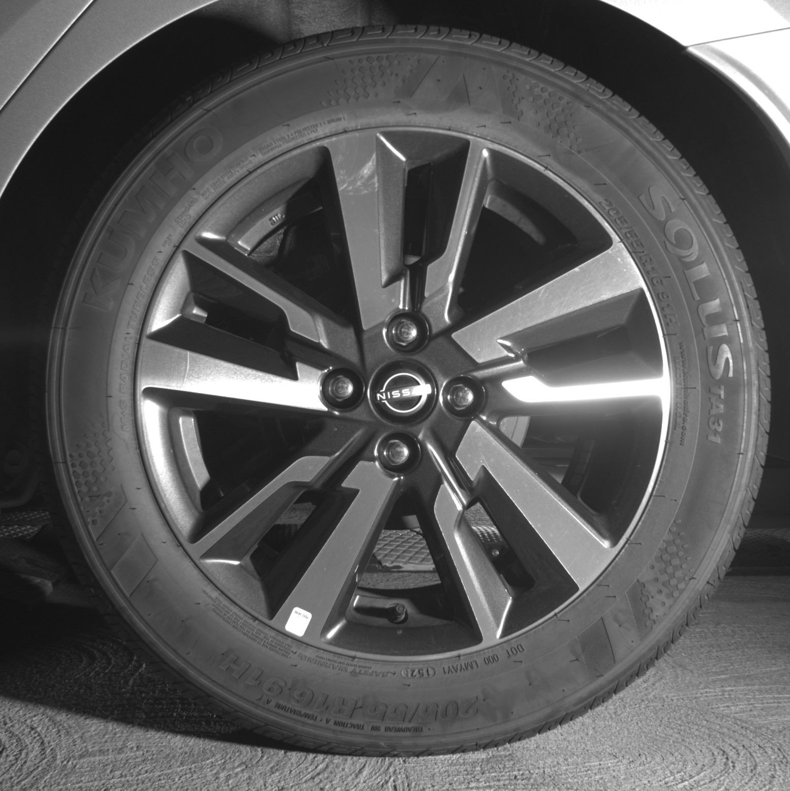 Used 2025 Nissan Versa SV image 14