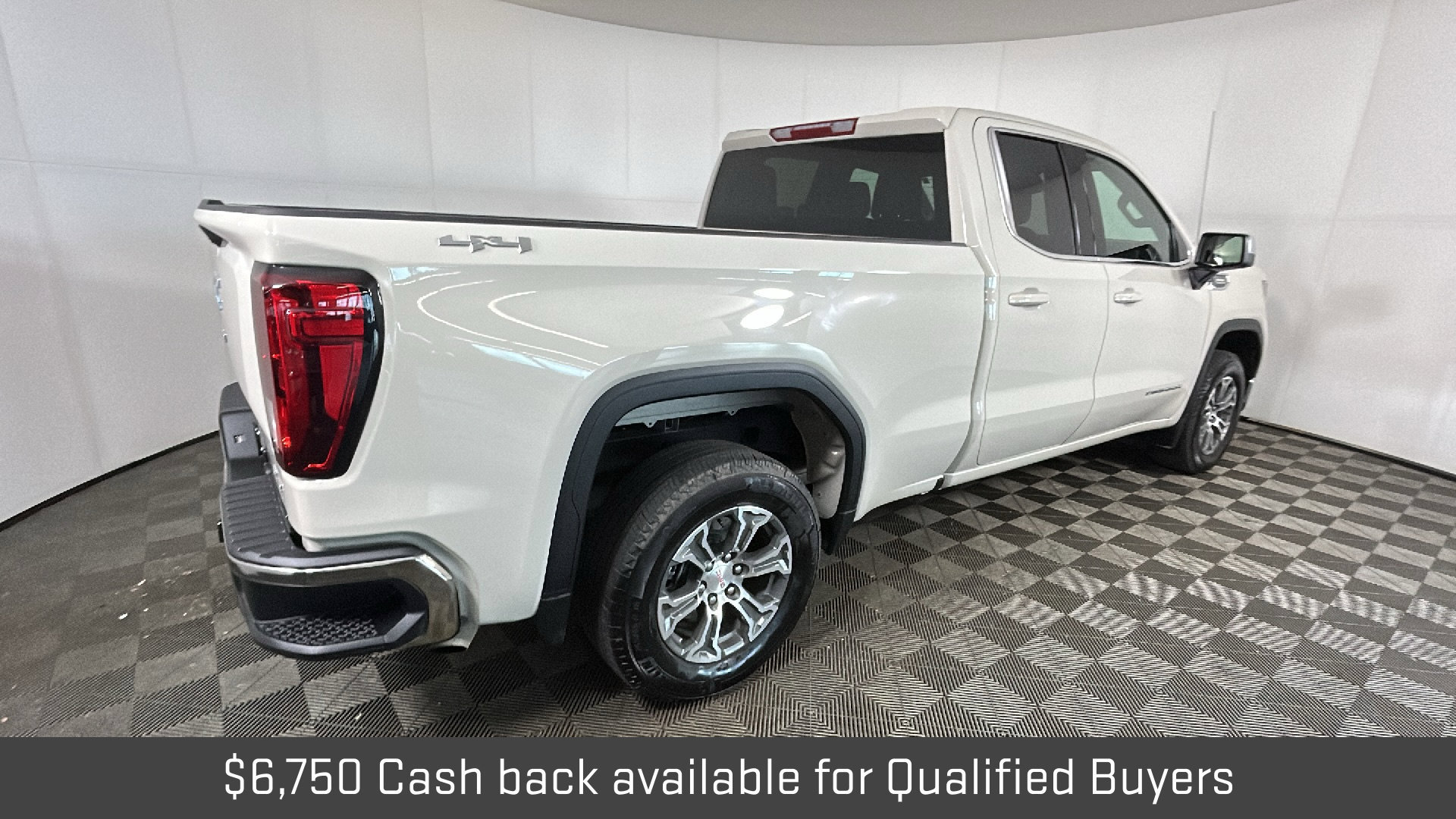 New 2026 GMC Sierra 1500 SLE AWD/4WD image 2