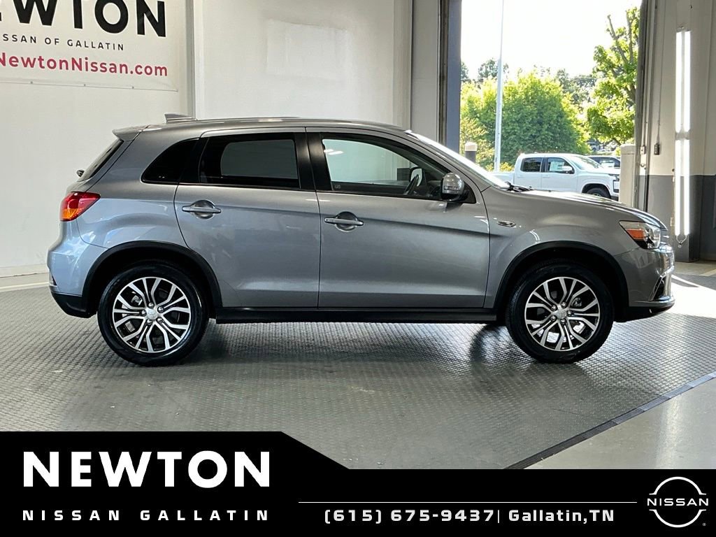 Used 2018 Mitsubishi Outlander Sport SE AWD/4WD image 4
