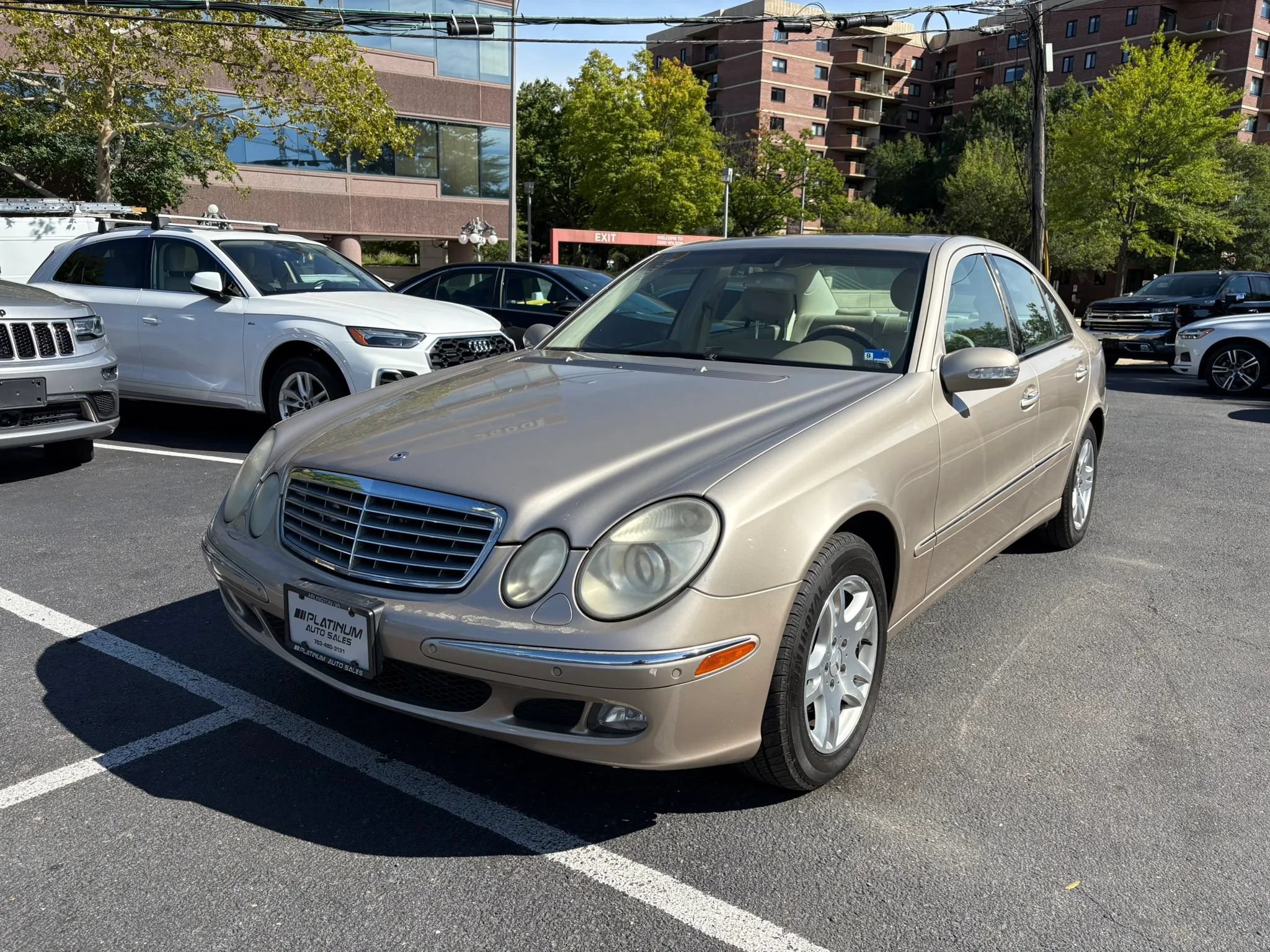 Used 2005 Mercedes-Benz E 320 4MATIC Sedan image 4
