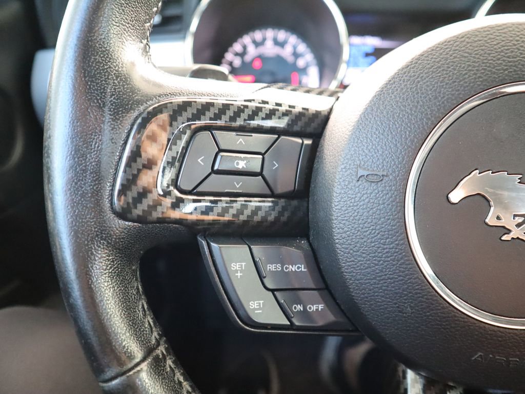 Used 2016 Ford Mustang Premium image 19