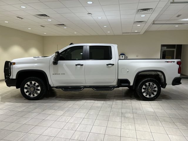 Used 2024 Chevrolet Silverado 2500 Custom w/ Custom Convenience Package AWD/4WD image 2
