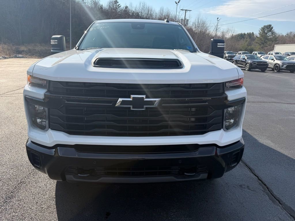 Used 2025 Chevrolet Silverado 2500 Custom w/ Custom Value Package image 21