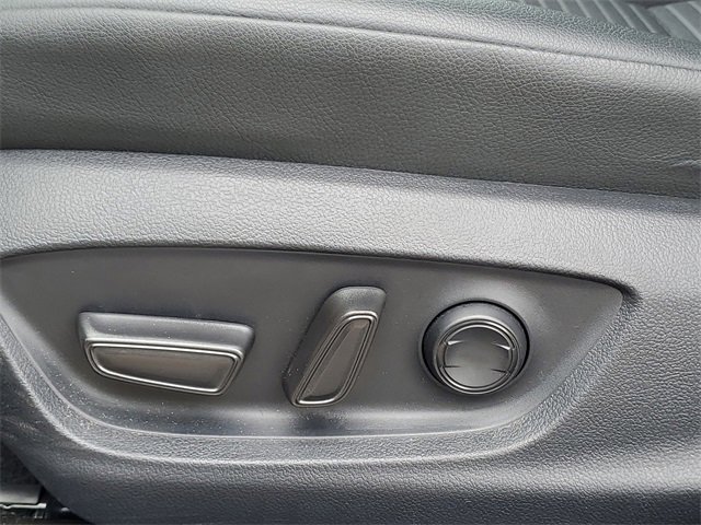 Used 2024 Toyota Camry SE image 6