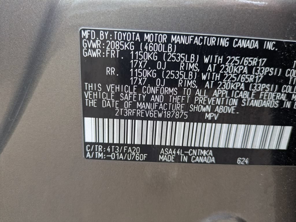 Used 2014 Toyota RAV4 XLE AWD/4WD image 14