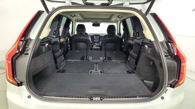 New 2026 Volvo XC90 T8 Plus w/ Protection Package AWD/4WD image 43