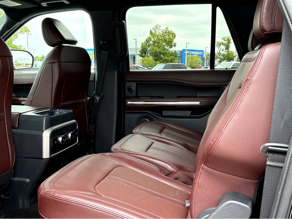 Used 2022 Ford Expedition Max Limited image 21