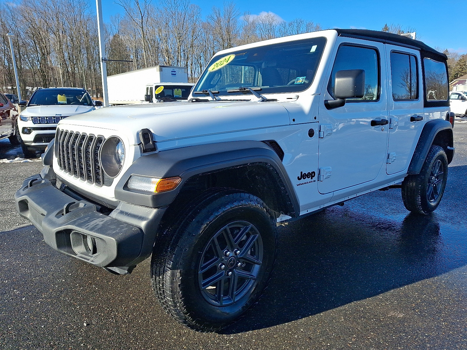 Used 2024 Jeep Wrangler Unlimited Sport image 3