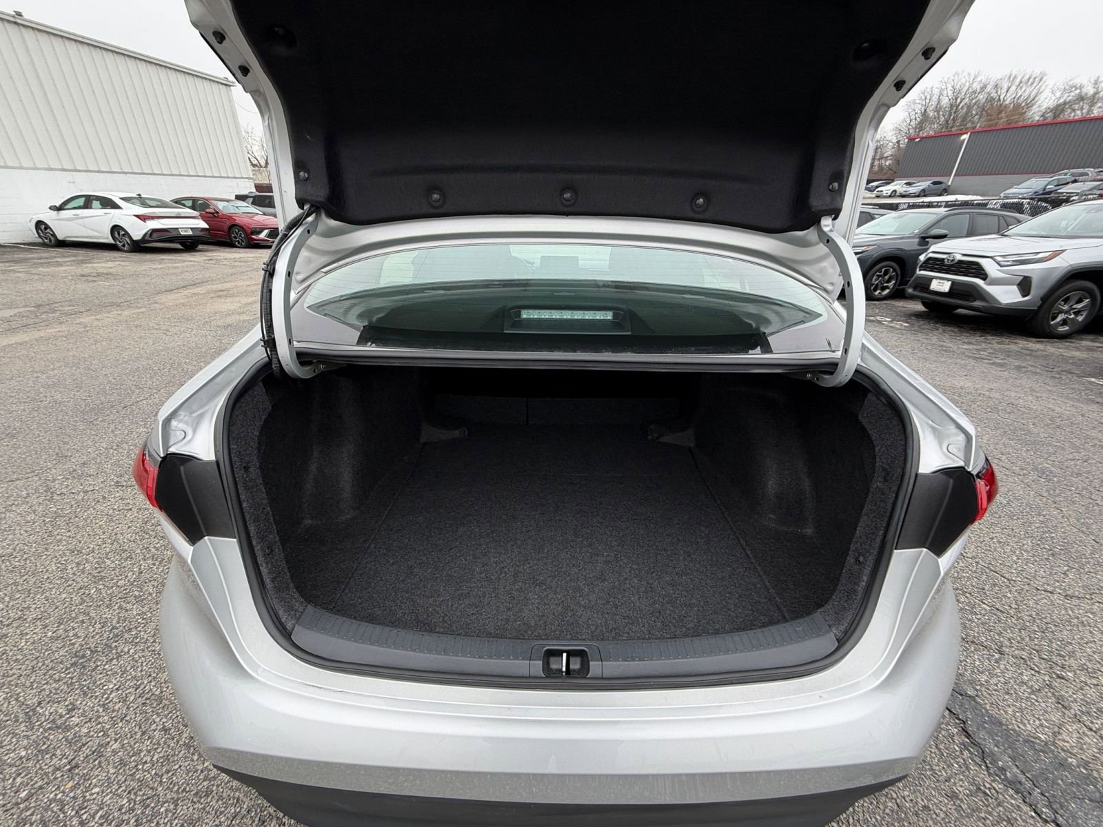 Used 2025 Toyota Corolla LE image 30