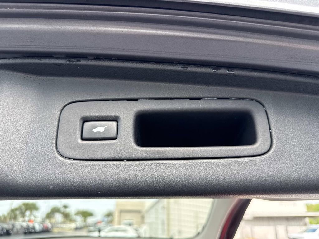 Used 2016 Honda CR-V Touring image 12