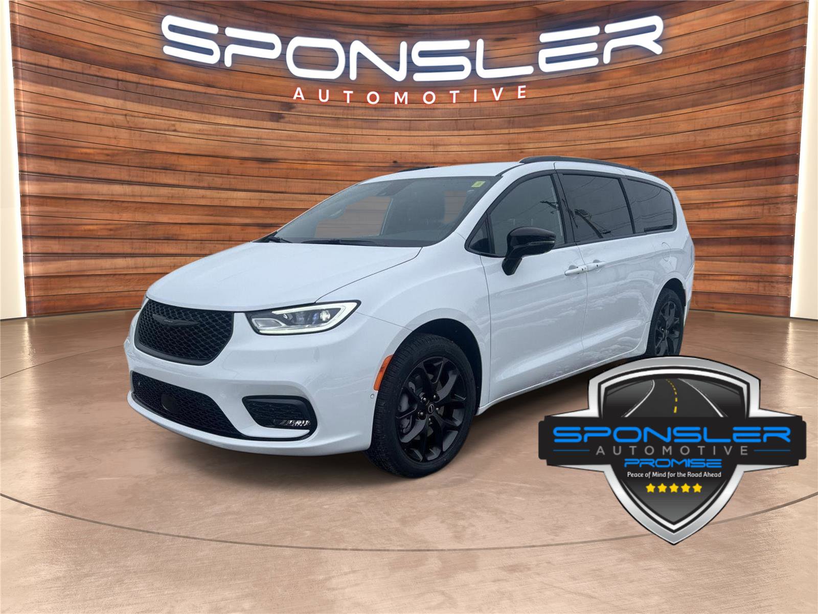 New 2026 Chrysler Pacifica Select w/ S Appearance Package