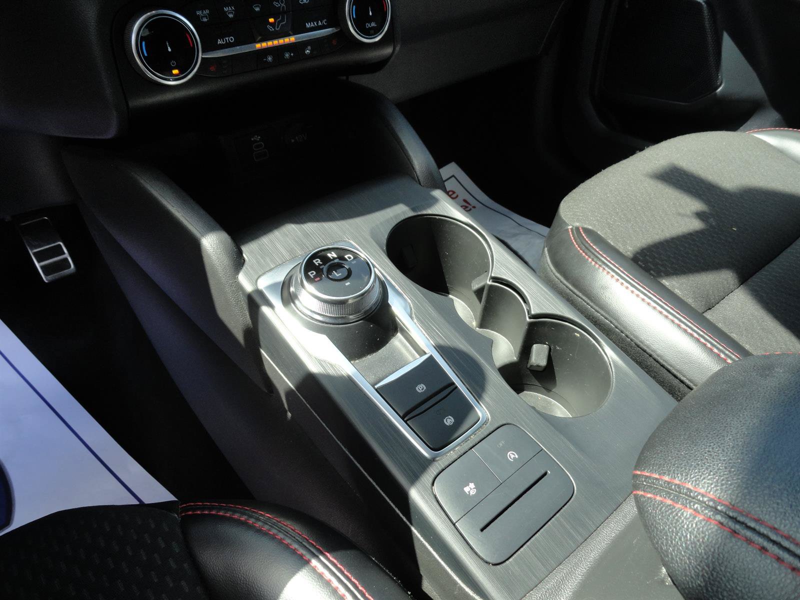 Used 2024 Ford Escape ST-Line AWD/4WD image 14