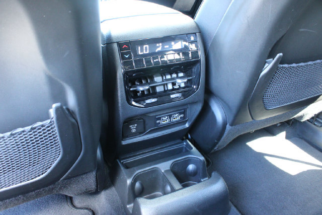 Used 2023 Jeep Grand Cherokee L Laredo AWD/4WD image 32