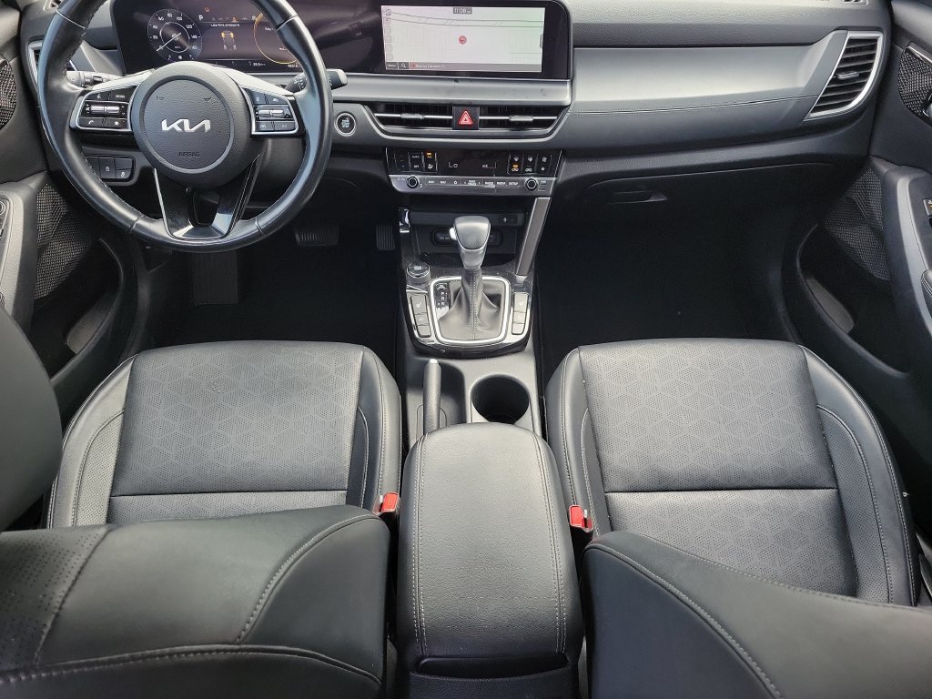 Used 2024 Kia Seltos EX FWD image 9