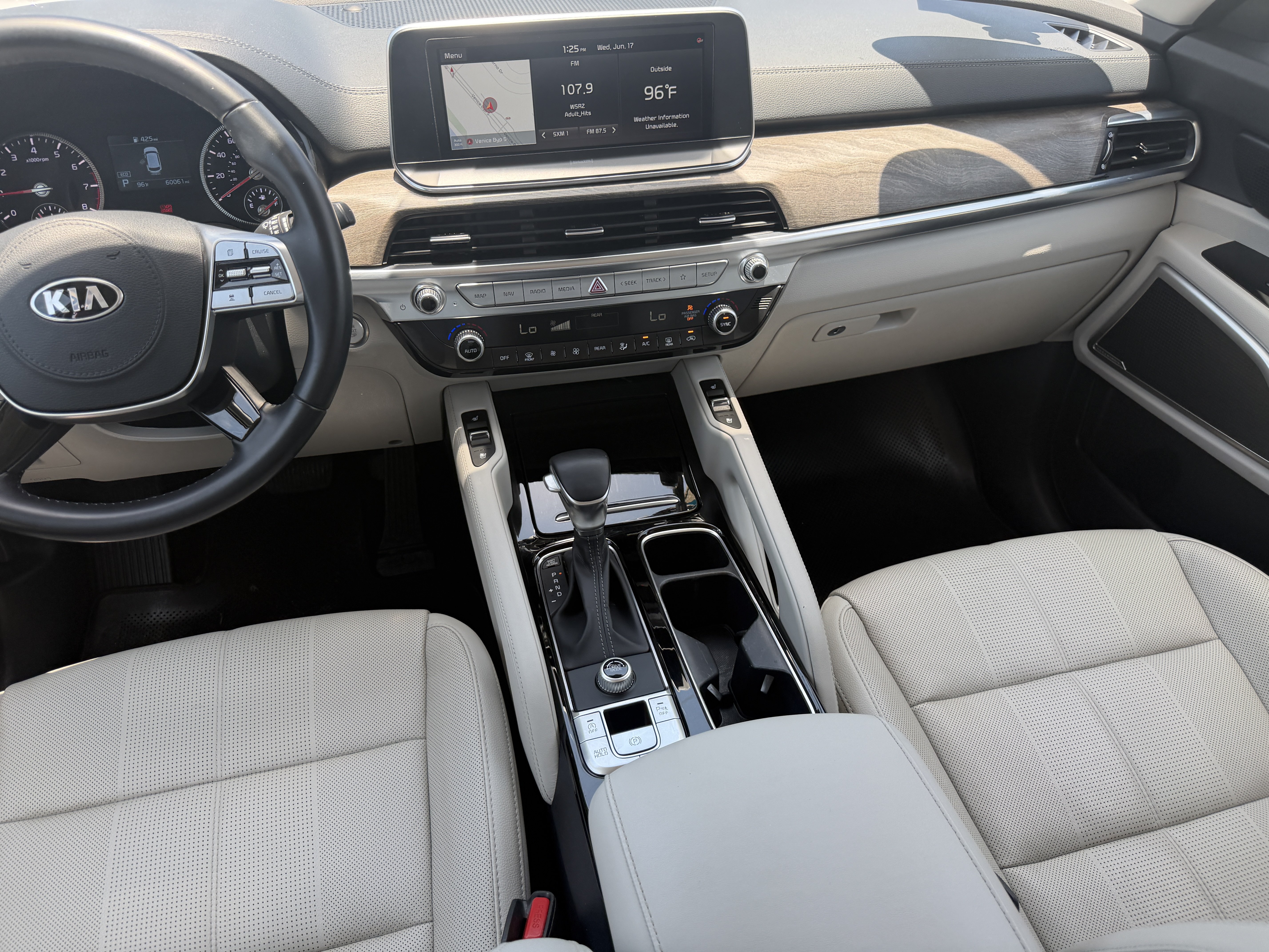 Certified 2021 Kia Telluride EX w/ EX Premium Package FWD image 16
