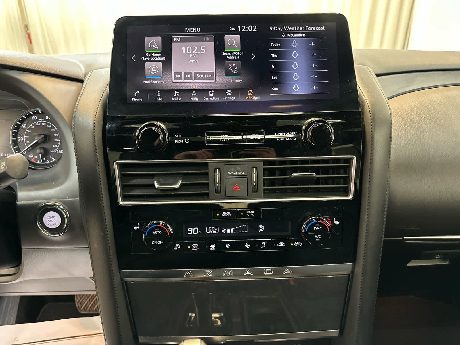 Certified 2024 Nissan Armada SL w/ Midnight Edition Package image 7