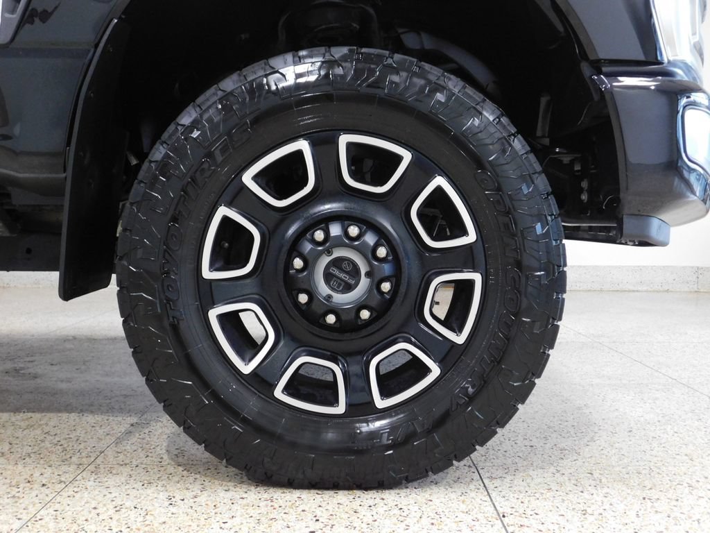 Used 2024 Ford F350 Platinum AWD/4WD image 26
