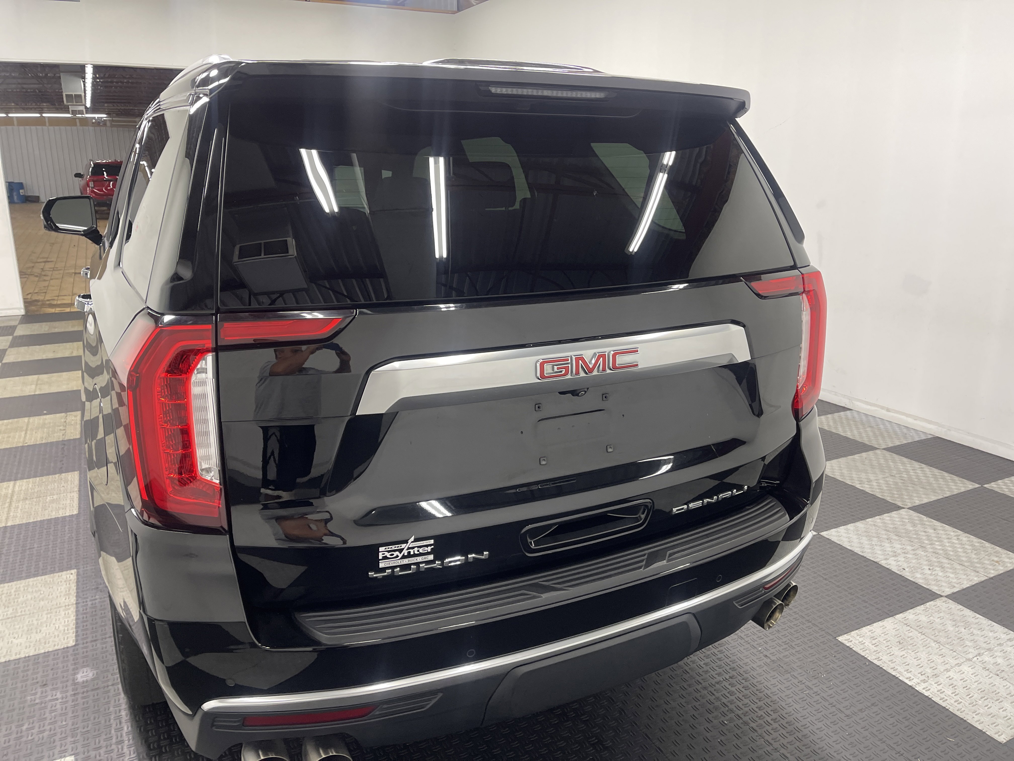 Used 2022 GMC Yukon Denali image 3