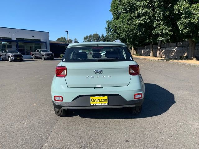 New 2025 Hyundai Venue Limited image 4