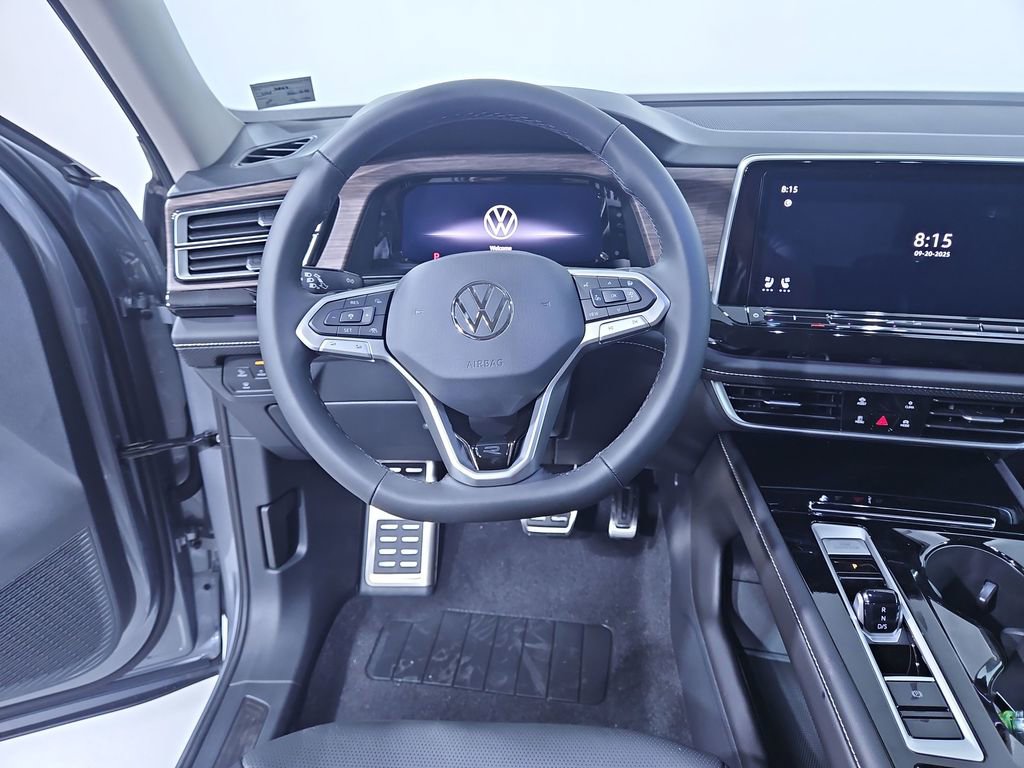 New 2026 Volkswagen Atlas SEL Premium R-Line image 13