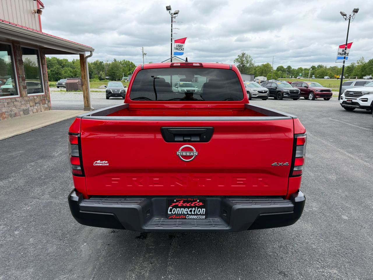 Used 2022 Nissan Frontier S AWD/4WD image 5