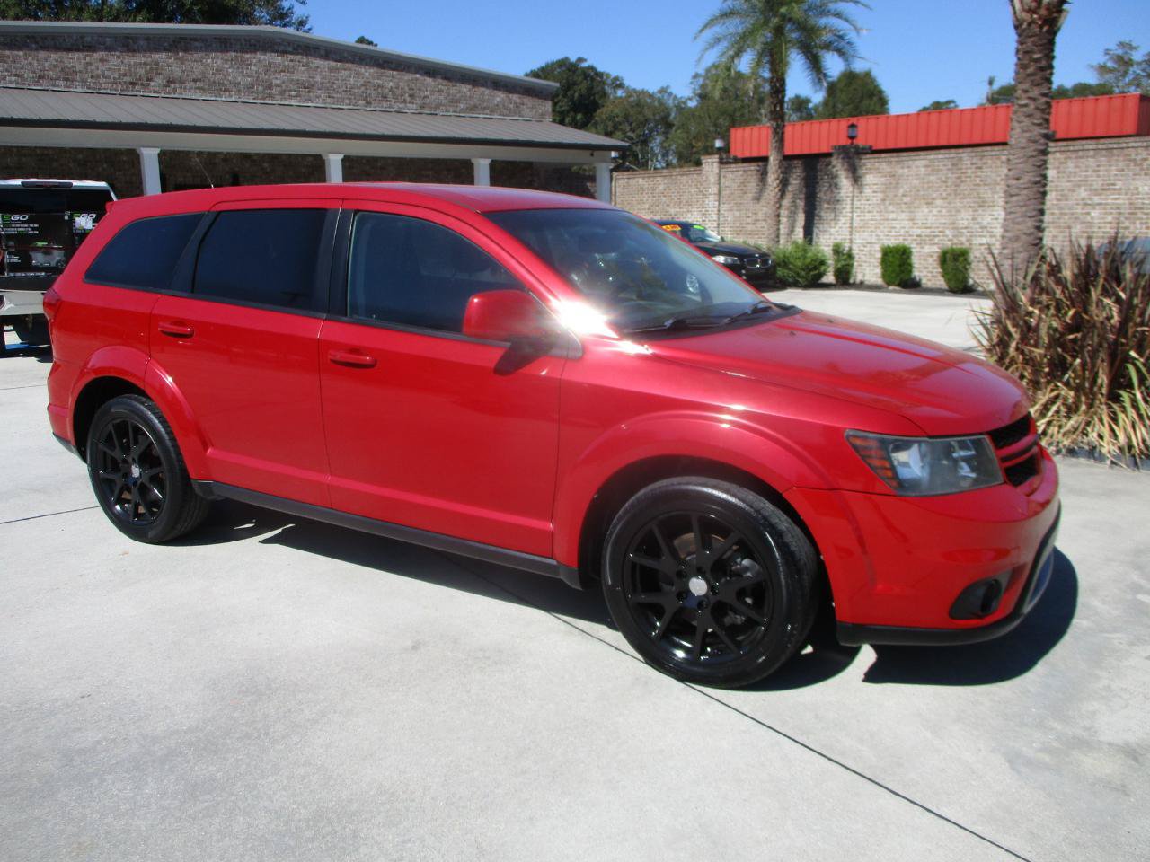 Used 2015 Dodge Journey R/T w/ Flexible Seating Group FWD image 2