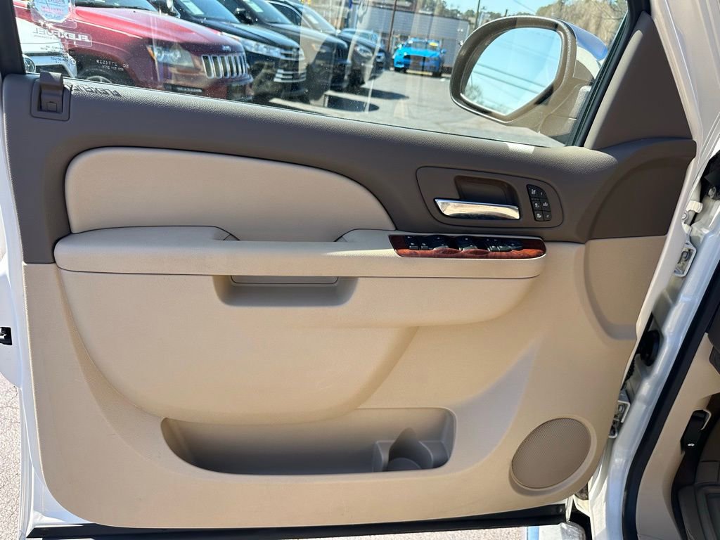 Used 2013 Chevrolet Silverado 1500 LTZ w/ LTZ White Diamond Edition image 12