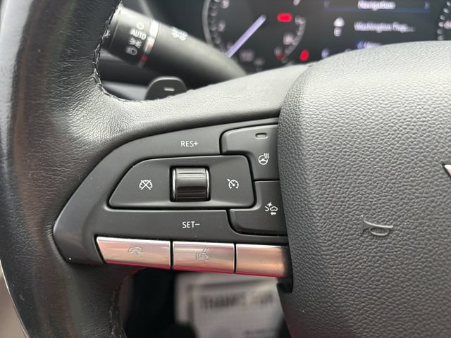 Used 2021 Cadillac XT4 Premium Luxury w/ Cold Weather Package AWD/4WD image 24