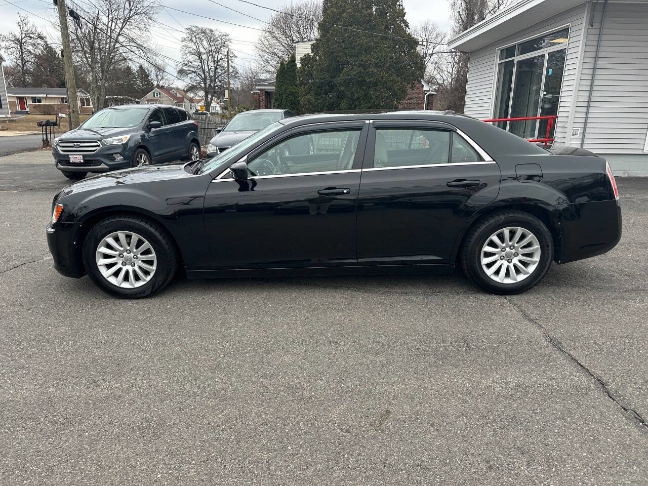 Used 2012 Chrysler 300 image 7