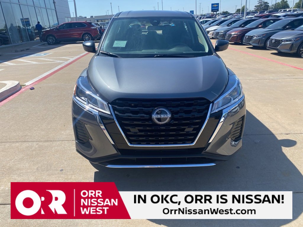 New 2025 Nissan Kicks Play S image 8