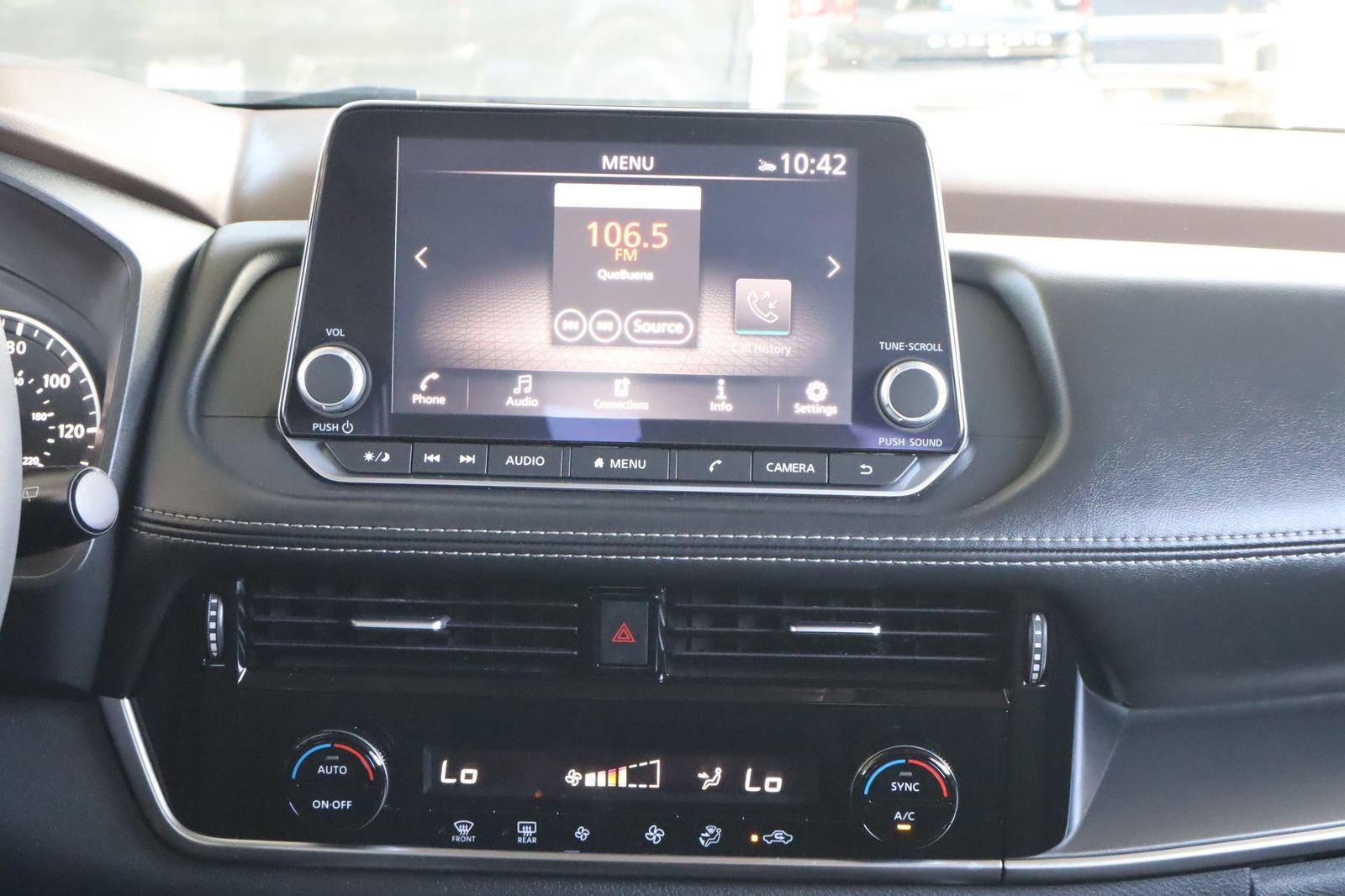 Used 2023 Nissan Rogue SV FWD image 30