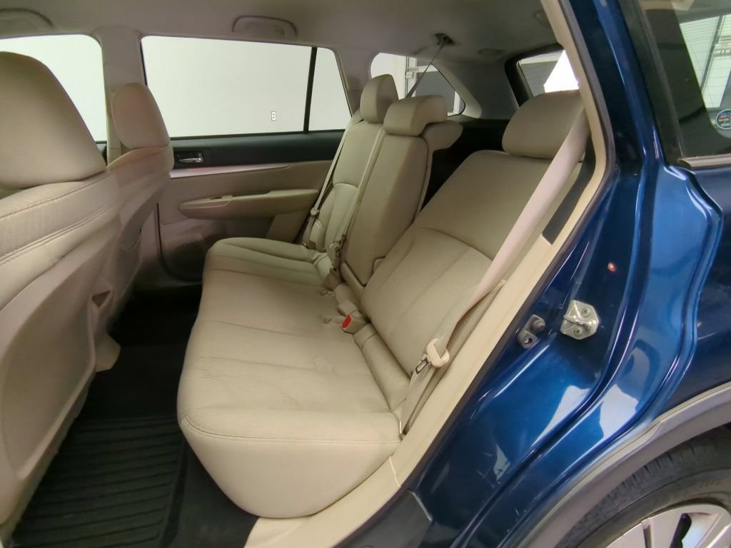 Used 2011 Subaru Outback 2.5i AWD/4WD image 28
