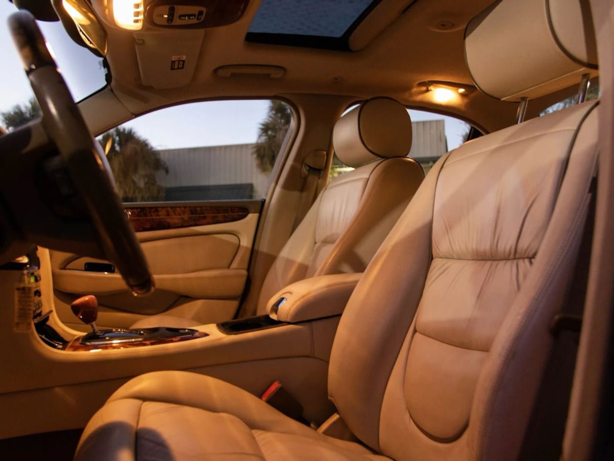 Used 2004 Jaguar XJ8 RWD image 24