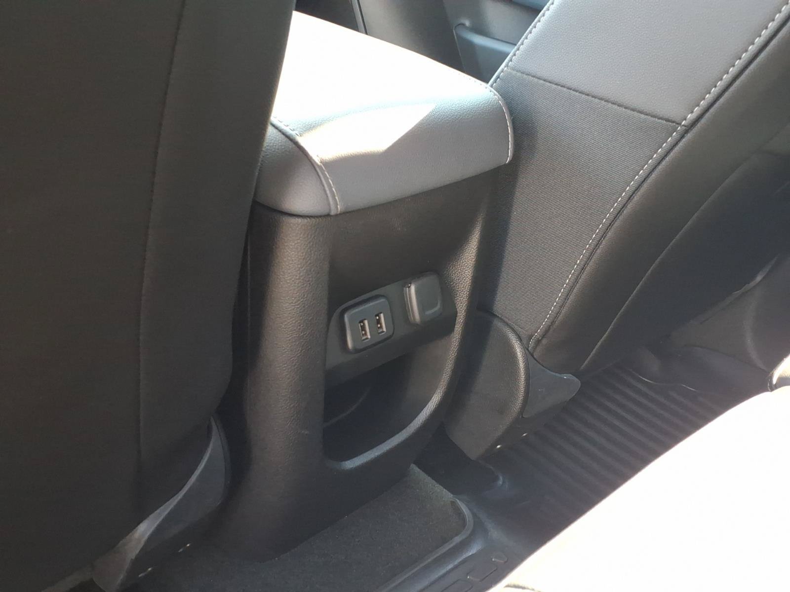 Used 2017 Chevrolet Colorado Z71 AWD/4WD image 7
