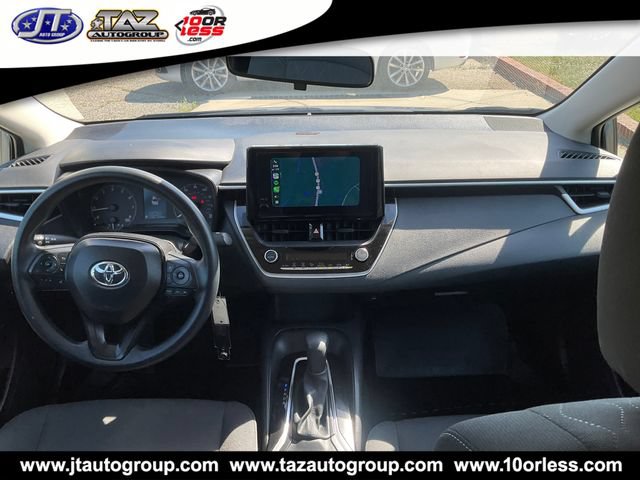 Used 2025 Toyota Corolla LE FWD image 15