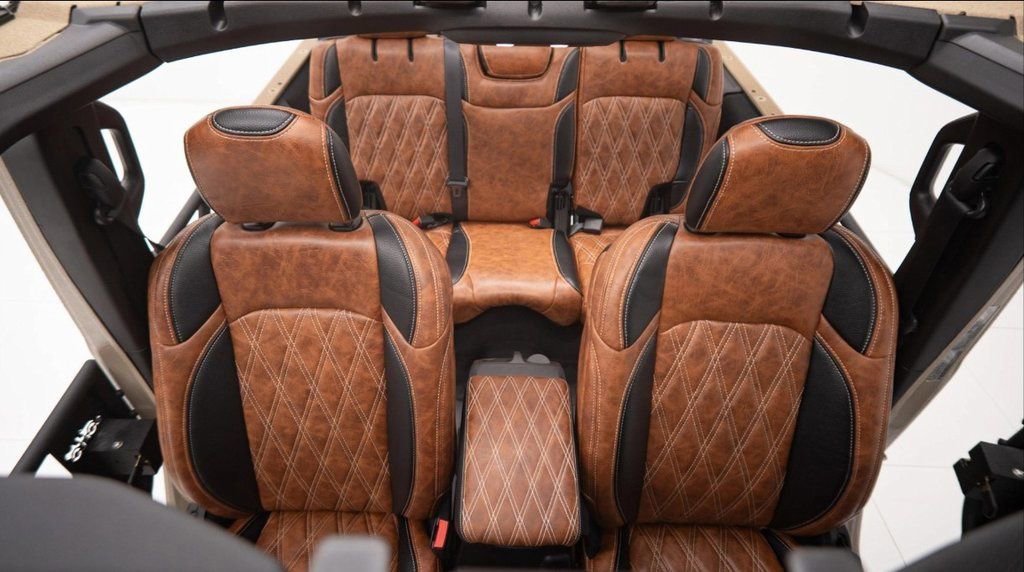 Used 2025 Jeep Wrangler Sport image 19