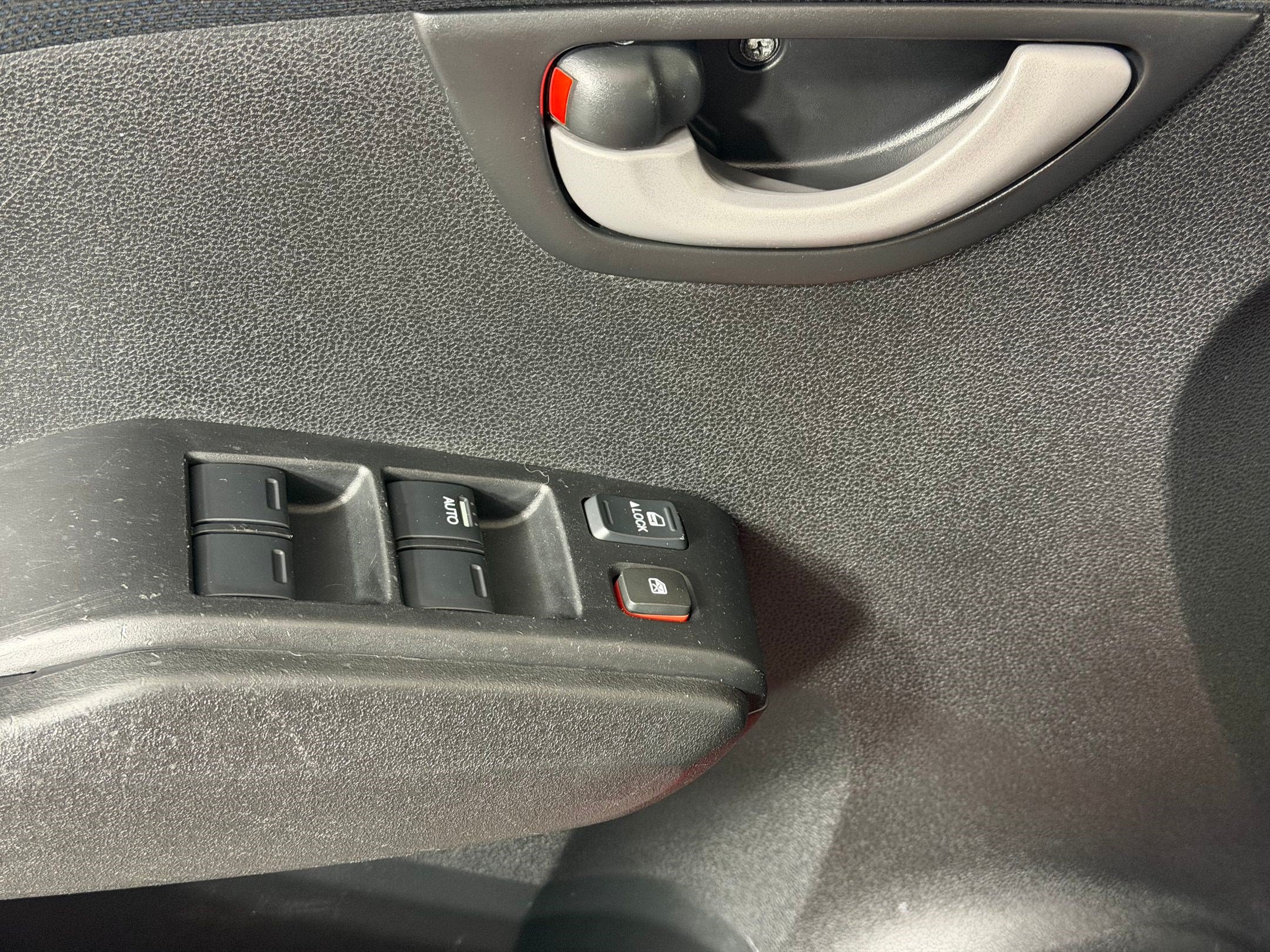 Used 2010 Honda Fit Sport image 14