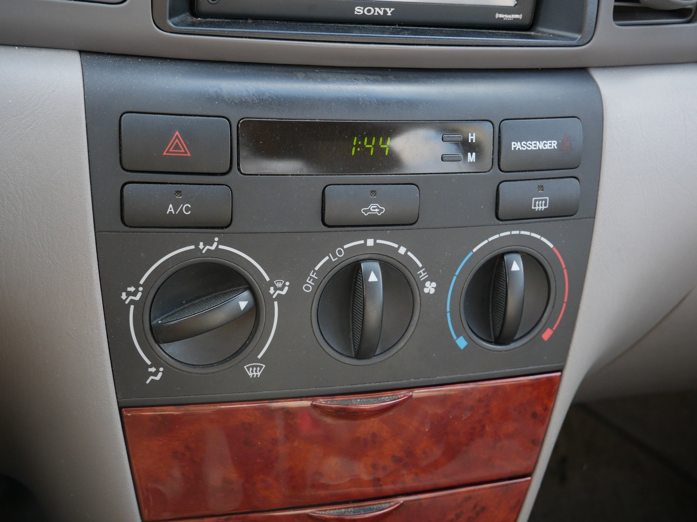 Used 2003 Toyota Corolla CE image 22