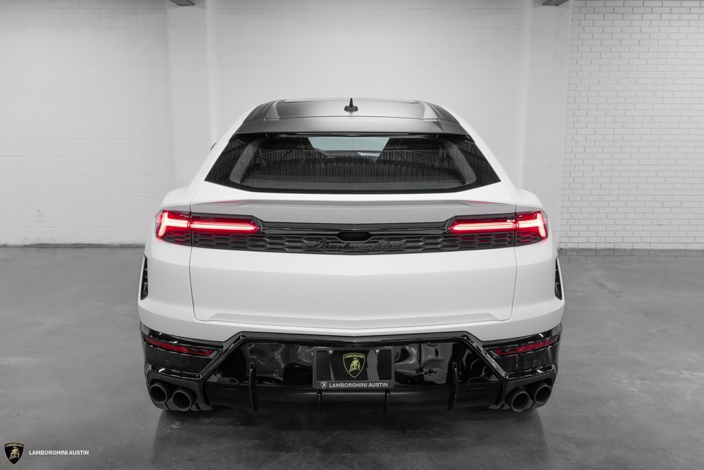 Used 2025 Lamborghini Urus SE image 11