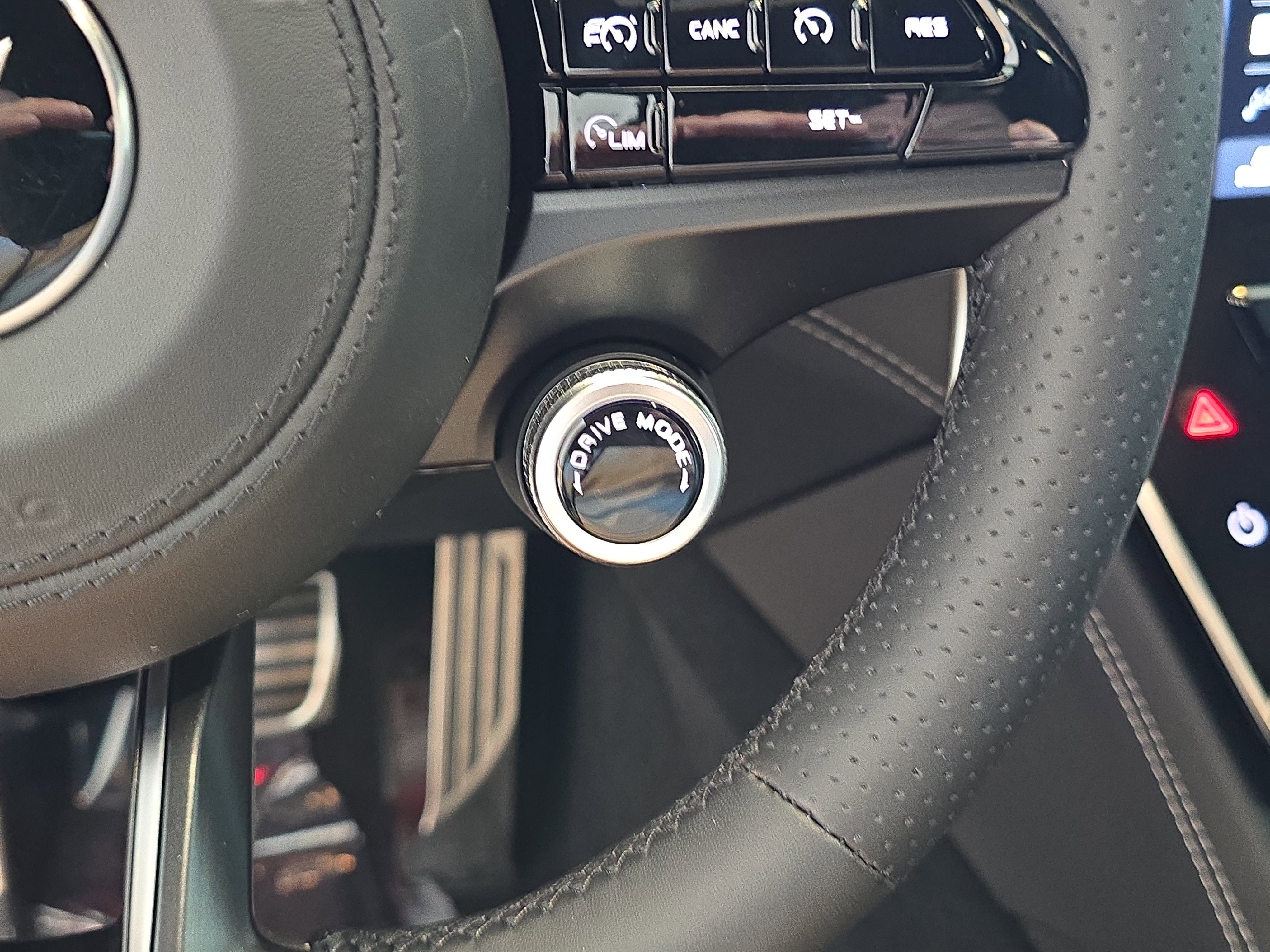 New 2025 Maserati Grecale Modena image 34