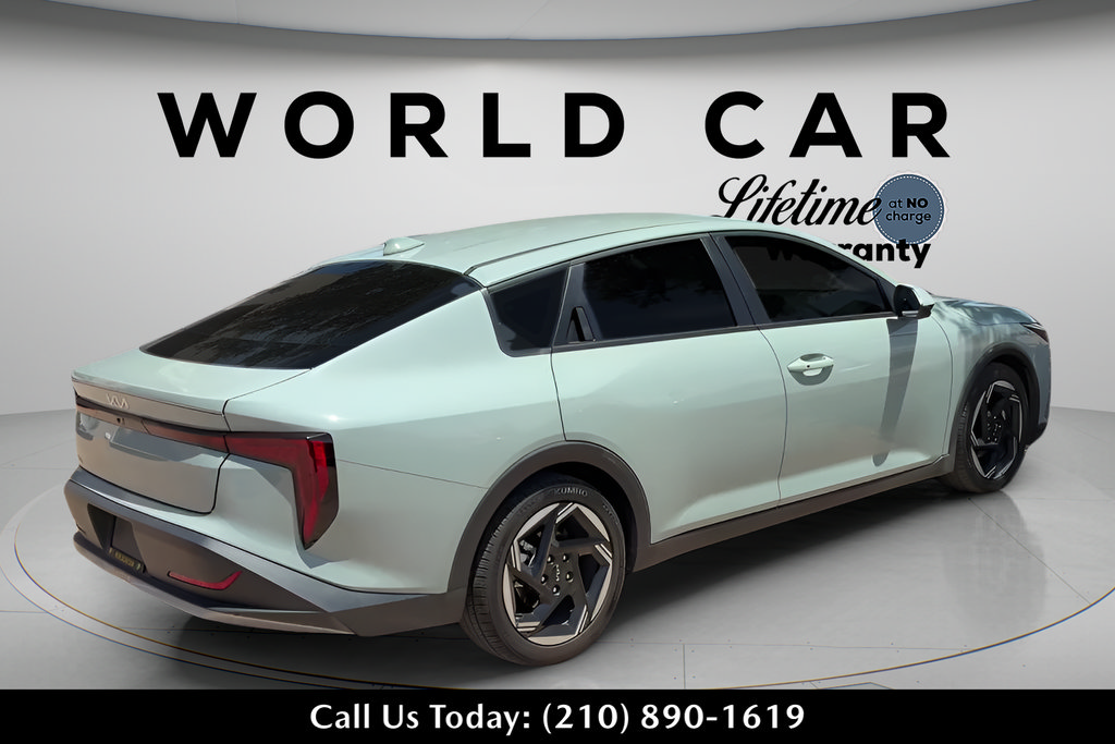 Used 2025 Kia K4 EX FWD image 5