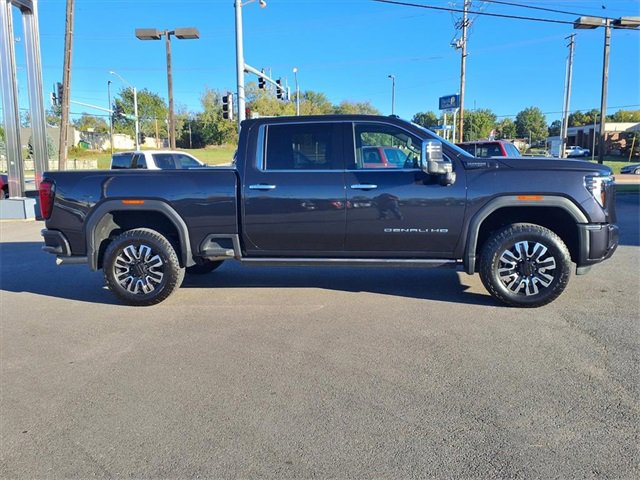 Used 2024 GMC Sierra 2500 Denali Ultimate image 12