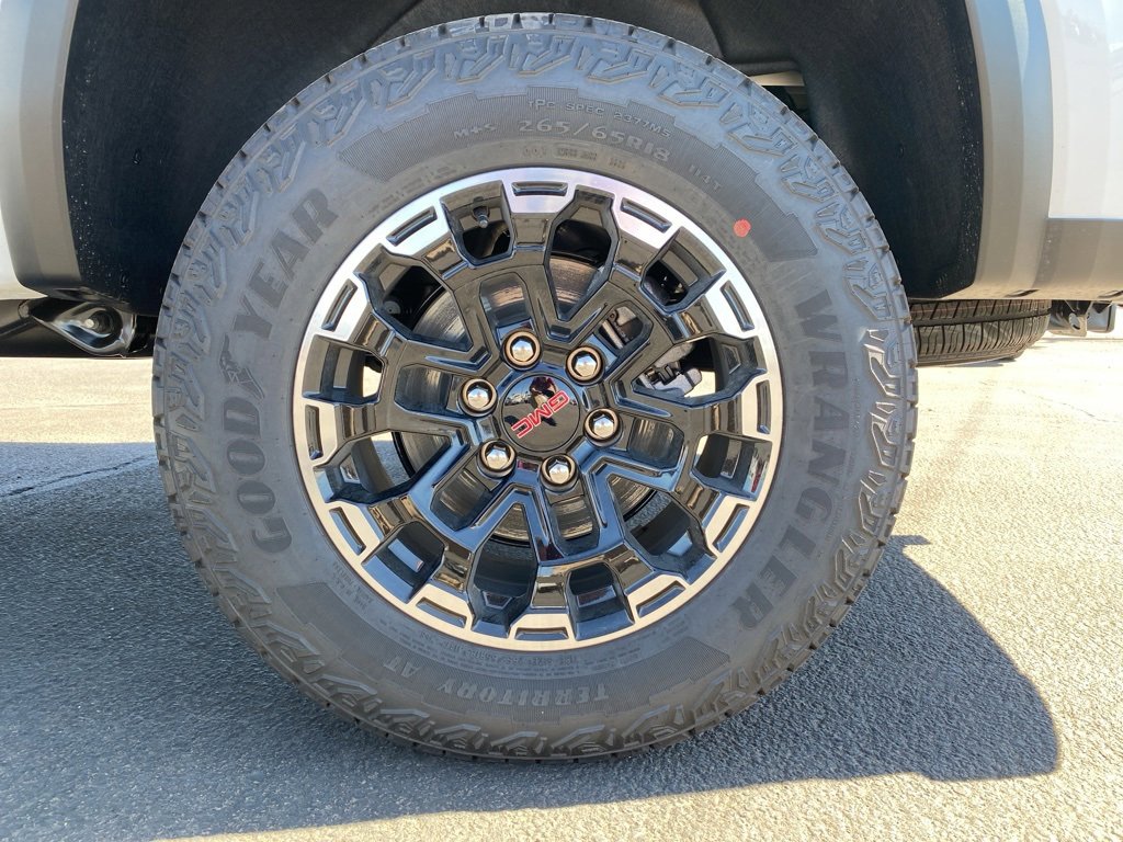 New 2026 GMC Canyon AT4 image 26