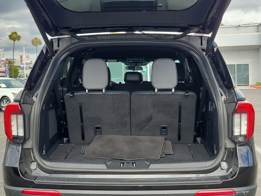 Used 2025 Ford Explorer ST-Line RWD image 24