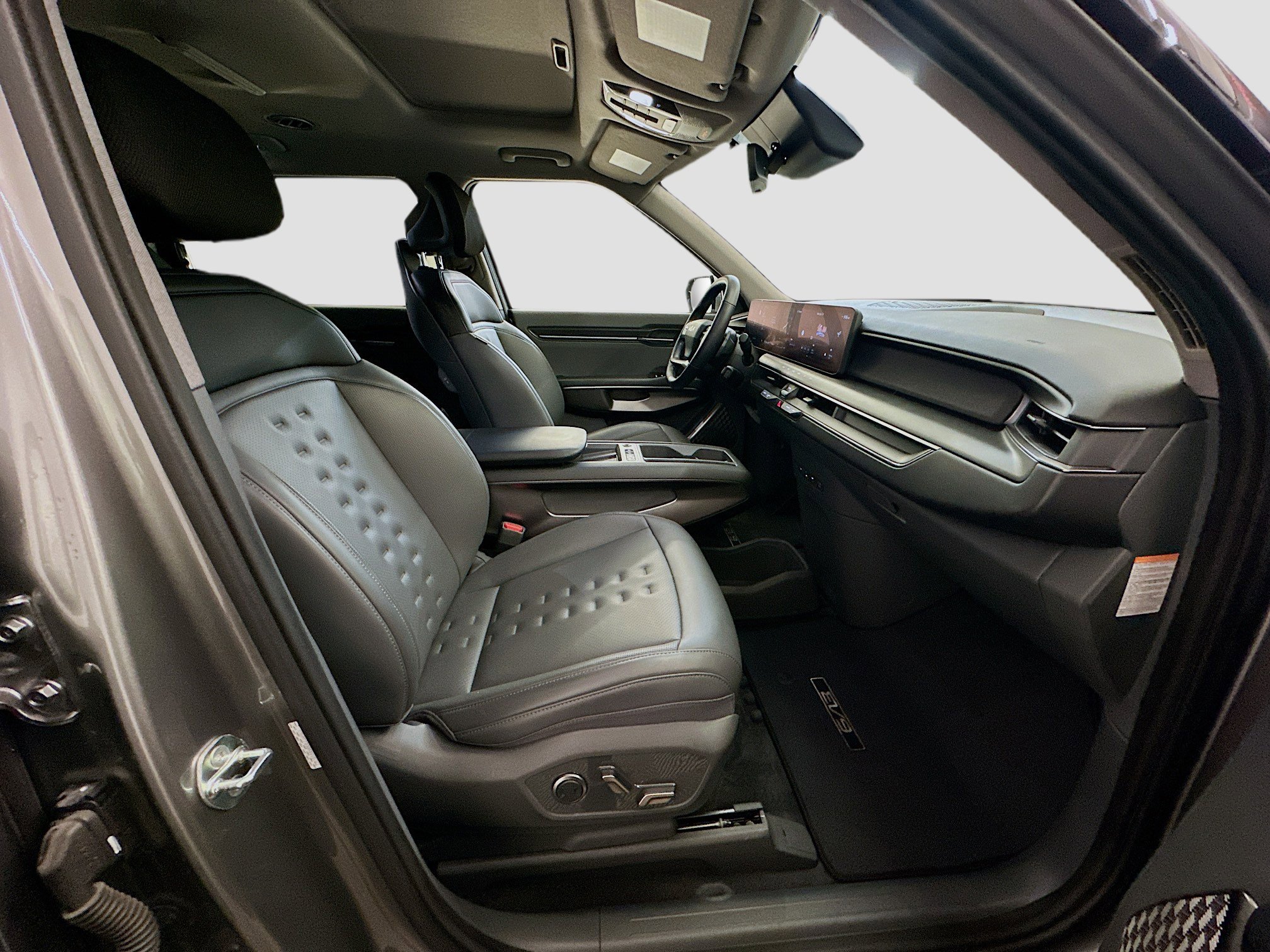 Used 2024 Kia EV9 Wind AWD/4WD image 35